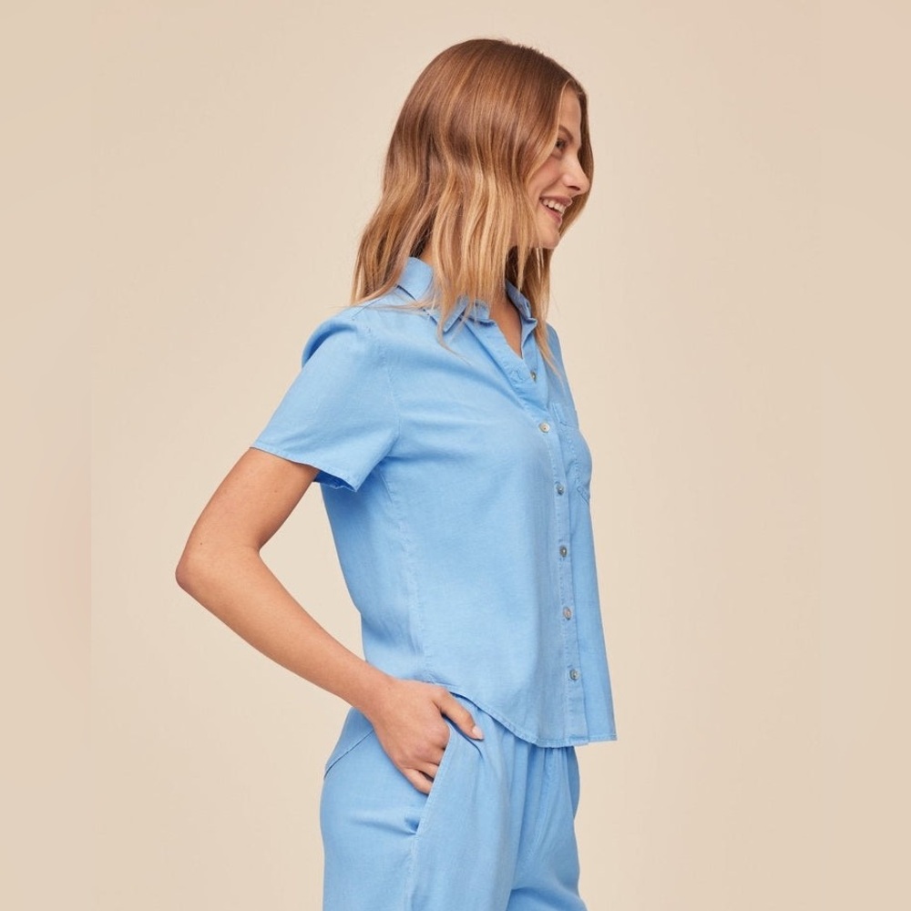 NWT Bella Dahl Short Sleeve Pocket Button Down in Tidal Blue - Picture 2 of 8
